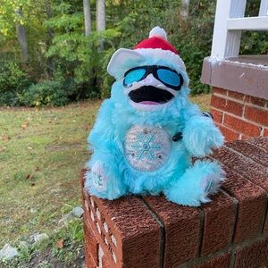 Dan Dee International Officially Licensed Light-up Yeti I Sing "Ice Ice Baby"